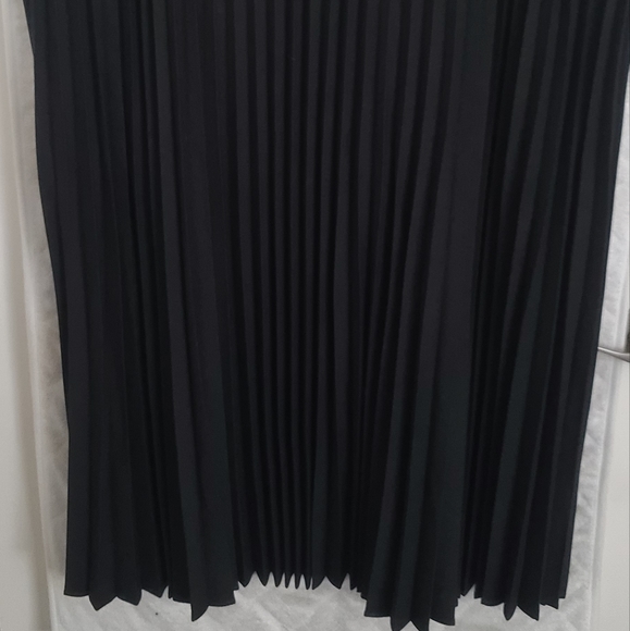 Loft Plus accordian pleated skirt - Picture 3 of 4